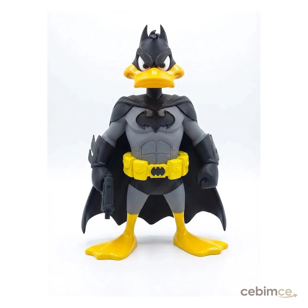 Batman Kostümlü Ördek Figürü – 3D Baskı Dekoratif Koleksiyon Figürü – Masaüstü Dekor – Hediye Biblo