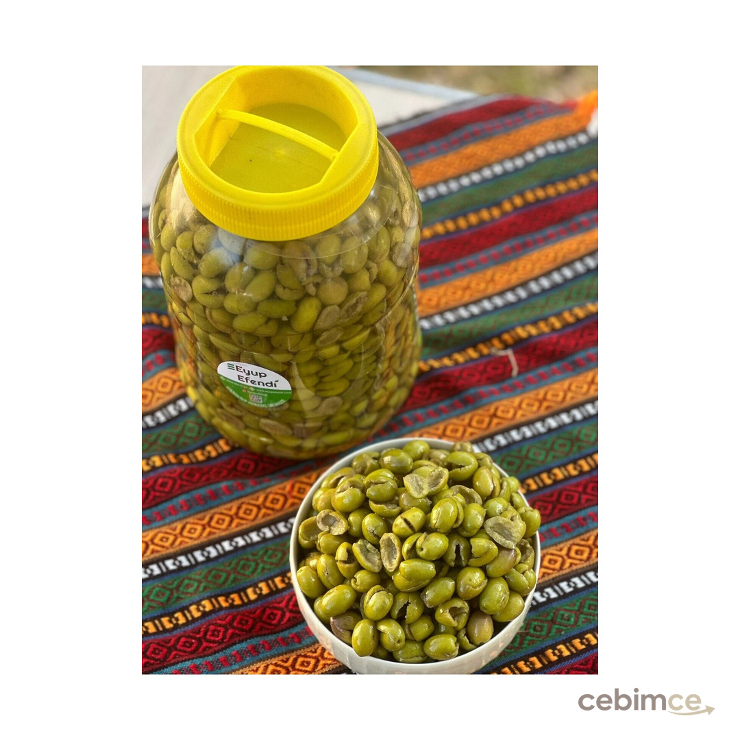 eyup efendi Antep Usulü Yeşil Zeytin Tatlandırılmış Taş Kırma Çekirdeksiz 4500 Cc Pet ( Yeni Mahsül )