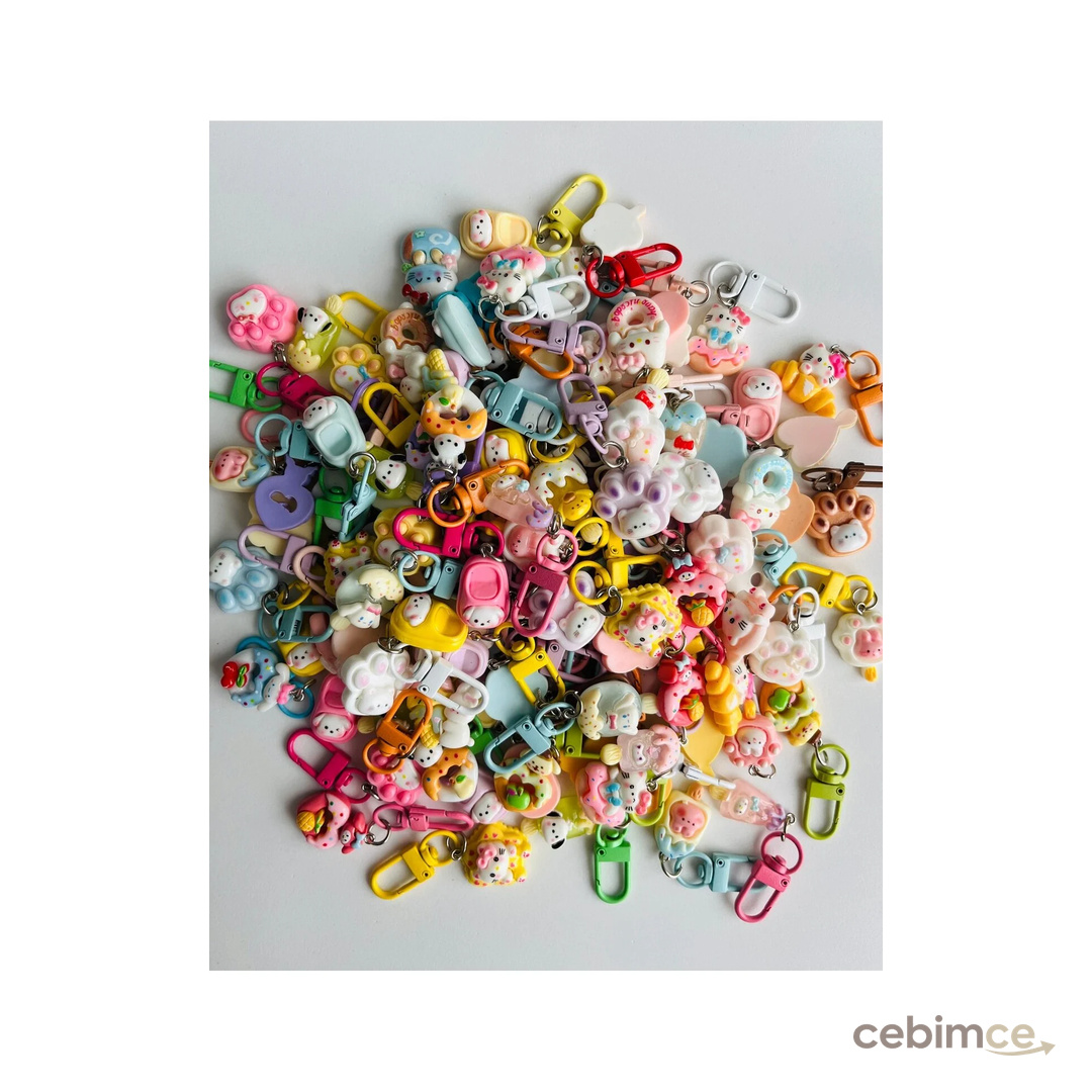 Fynbos 3 Adet Kawaii Sevimli Anahtarlık ve Fermuar Süsü – Renkli Mini Figür Charm (Rastgele Gönderim)